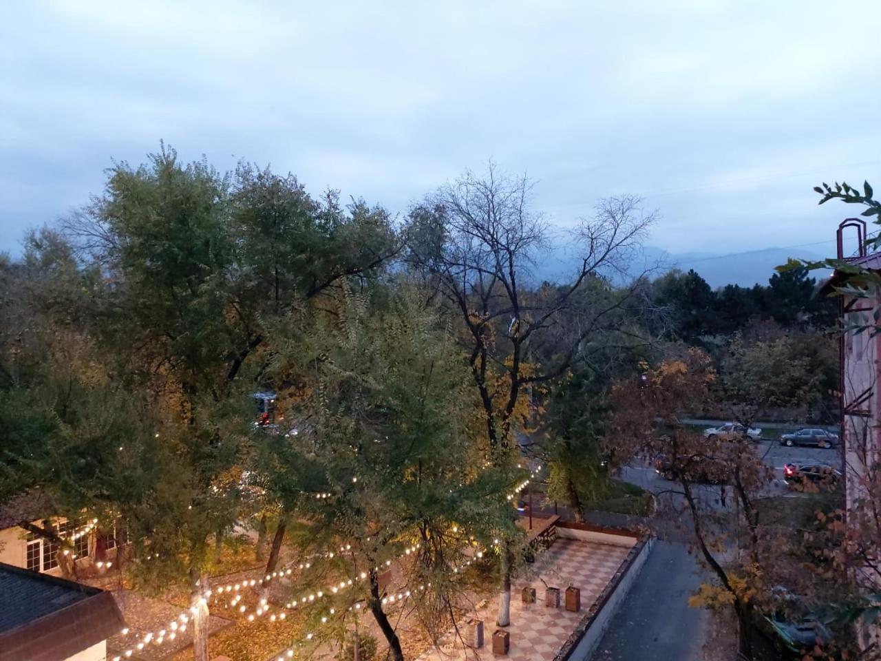 Атакент Almaty Bagian luar foto